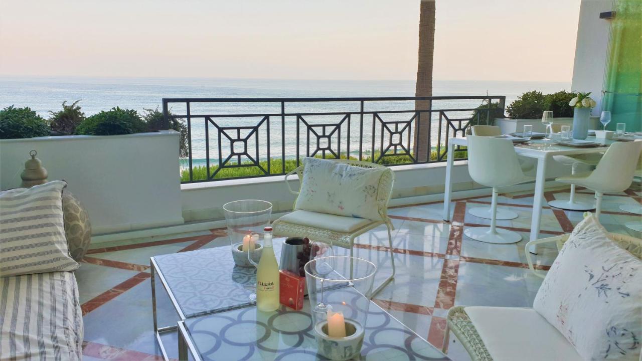 Luxury Apartment Frontal Beach In Doncella Beach Estepona Exterior foto